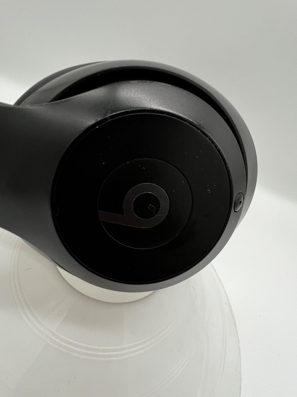 Beats by Dre Studio Pro - Picture 5 of 11